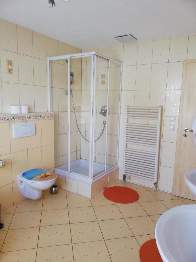 Ferienwohnung Am Bodensee Mit 3 Schlafzimmer Ueber 2 Etage Mit Kleine Balkon Bis 7 Personen Юберлинген Екстериор снимка