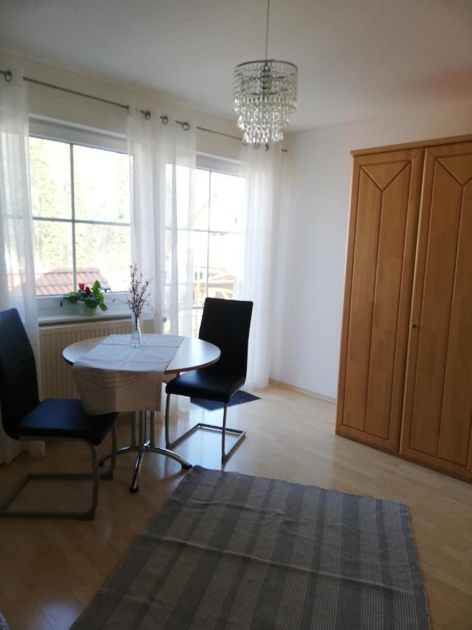 Ferienwohnung Am Bodensee Mit 3 Schlafzimmer Ueber 2 Etage Mit Kleine Balkon Bis 7 Personen Юберлинген Екстериор снимка